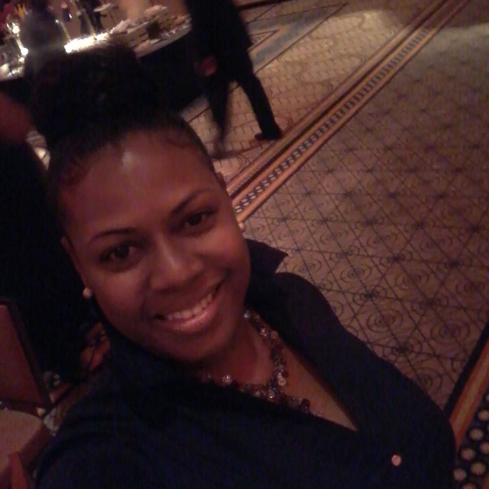 Meet your Posher, Charlotte